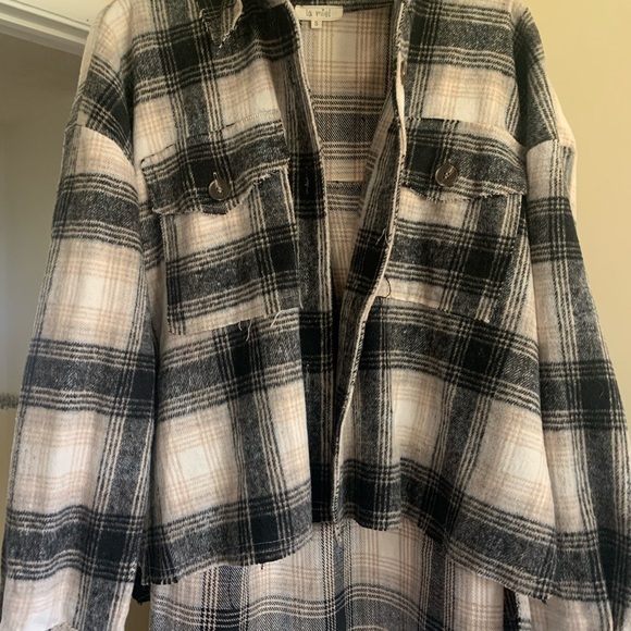 Vici Tops - Oversized flannel shacket